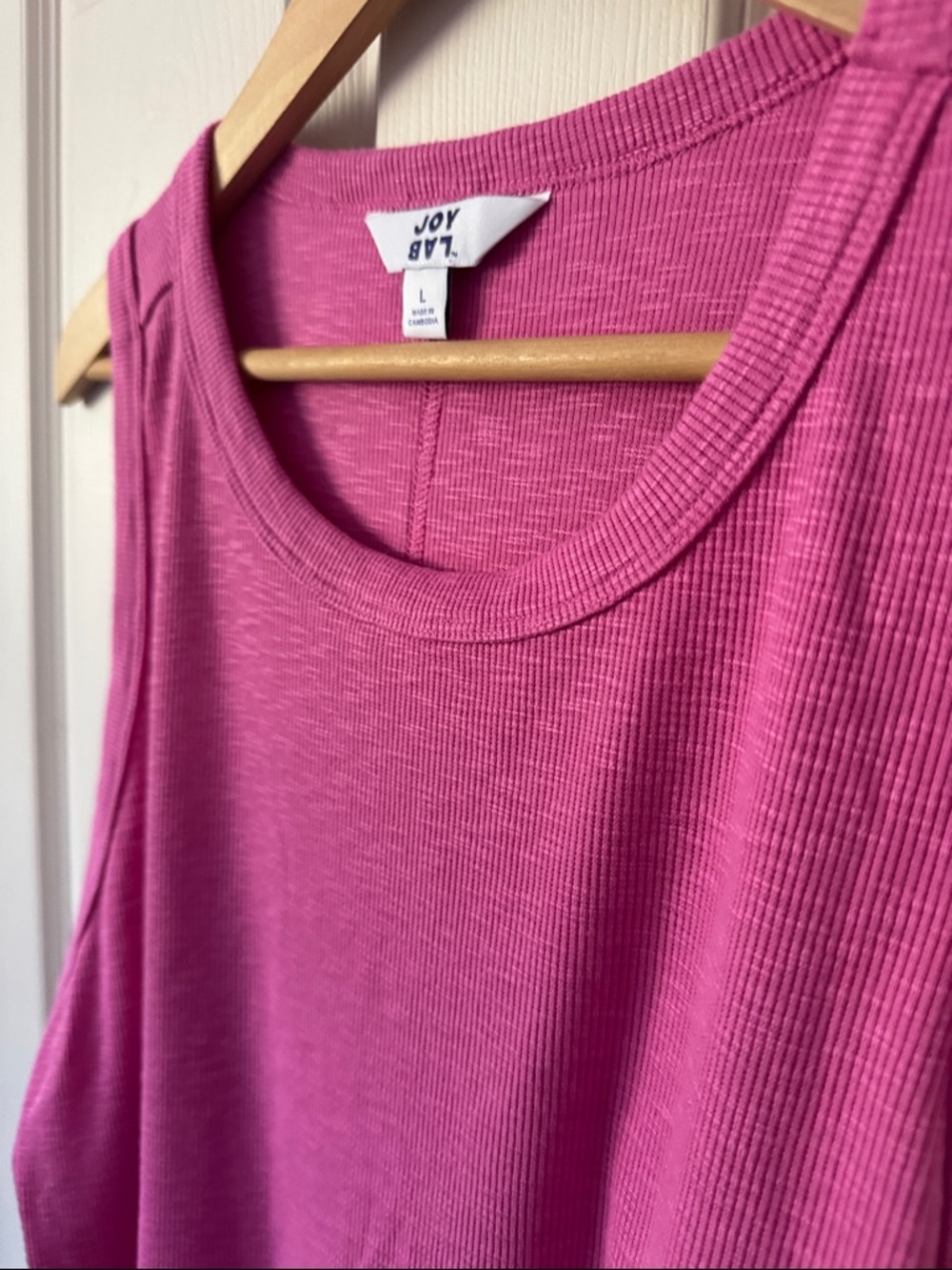 JoyLab Fuchsia Ribbed Cropped Tank - Picture 2 of 5